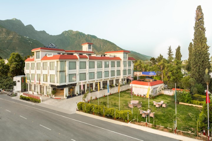 The Vaishnodevi Sarovar Portico