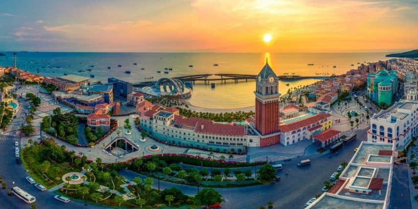 Phu Quoc Sunset Town