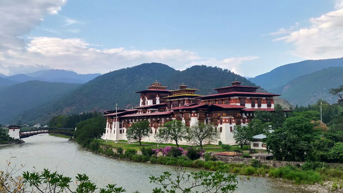 8 Days Bhutan Tour (Phuentsholing, Thimphu, Punakha, Paro)