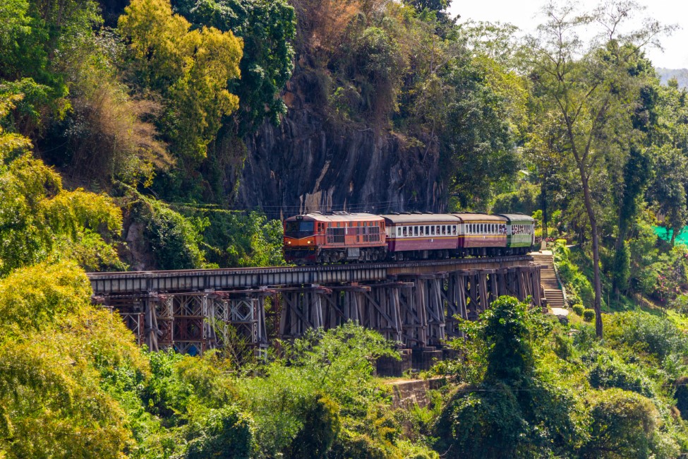 Destination Comparison: Pattaya vs. Phuket vs. Krabi vs. Hua Hin vs. Chiang Mai
