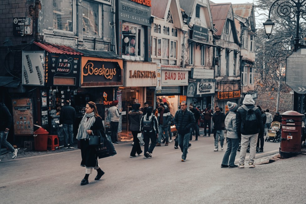 Local Markets & Street Food Spots in Shimla