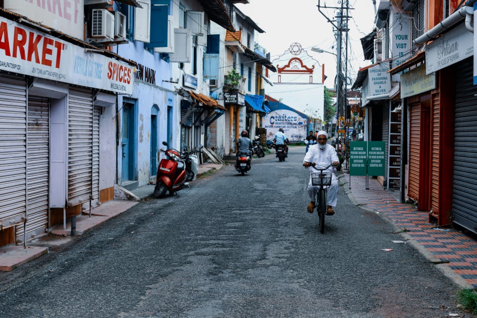 Local Markets & Street Food Spots in Kochi