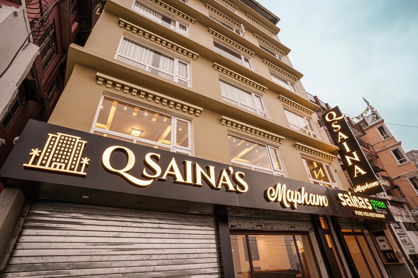 Q Saina Hotel