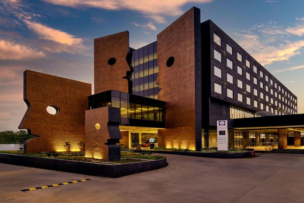 Essentia Luxury Hotel