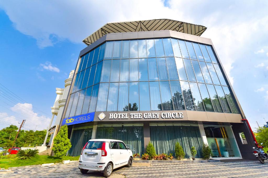 FabHotel Prime The Grey Circle