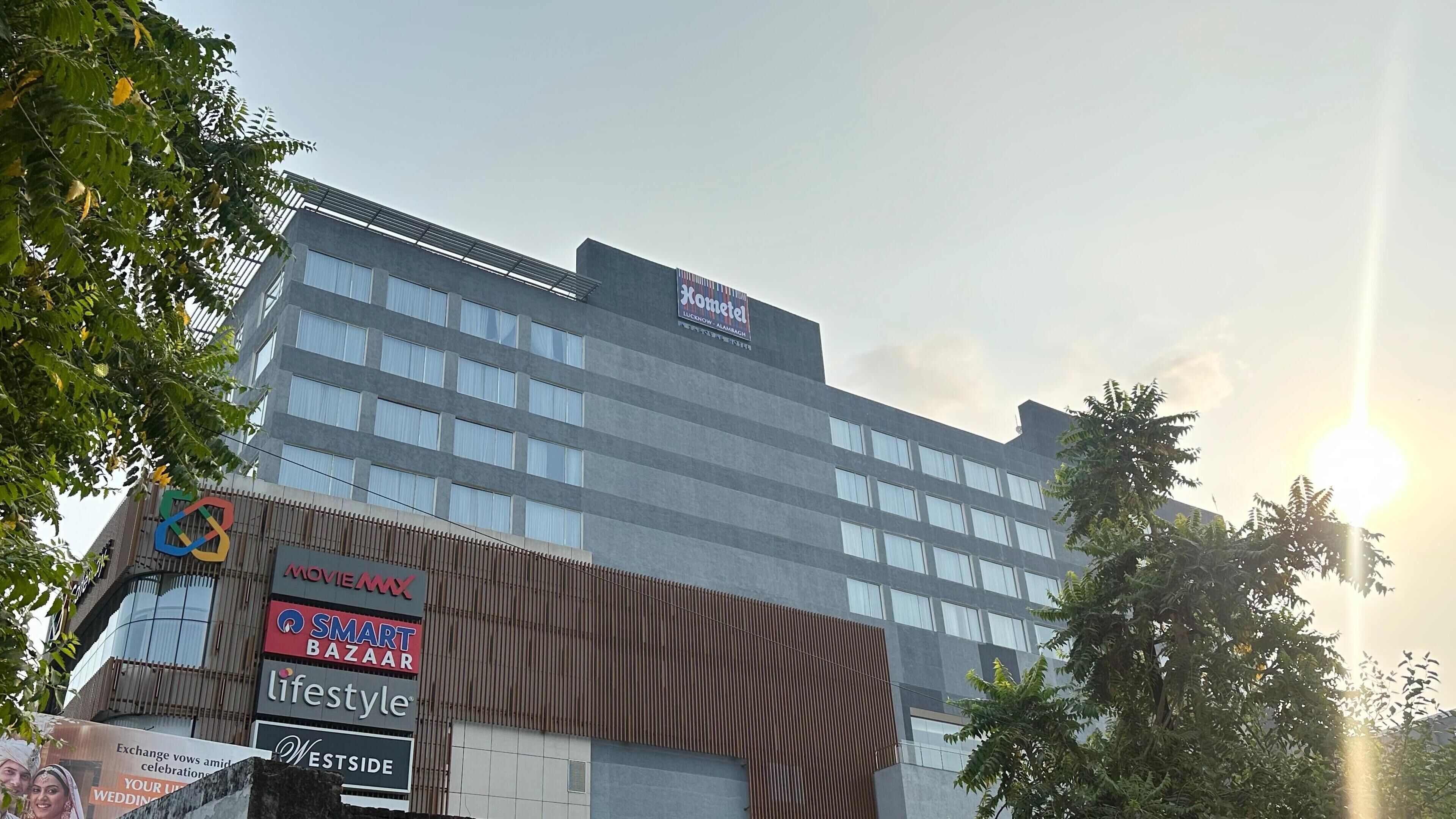 Hometel Alambagh