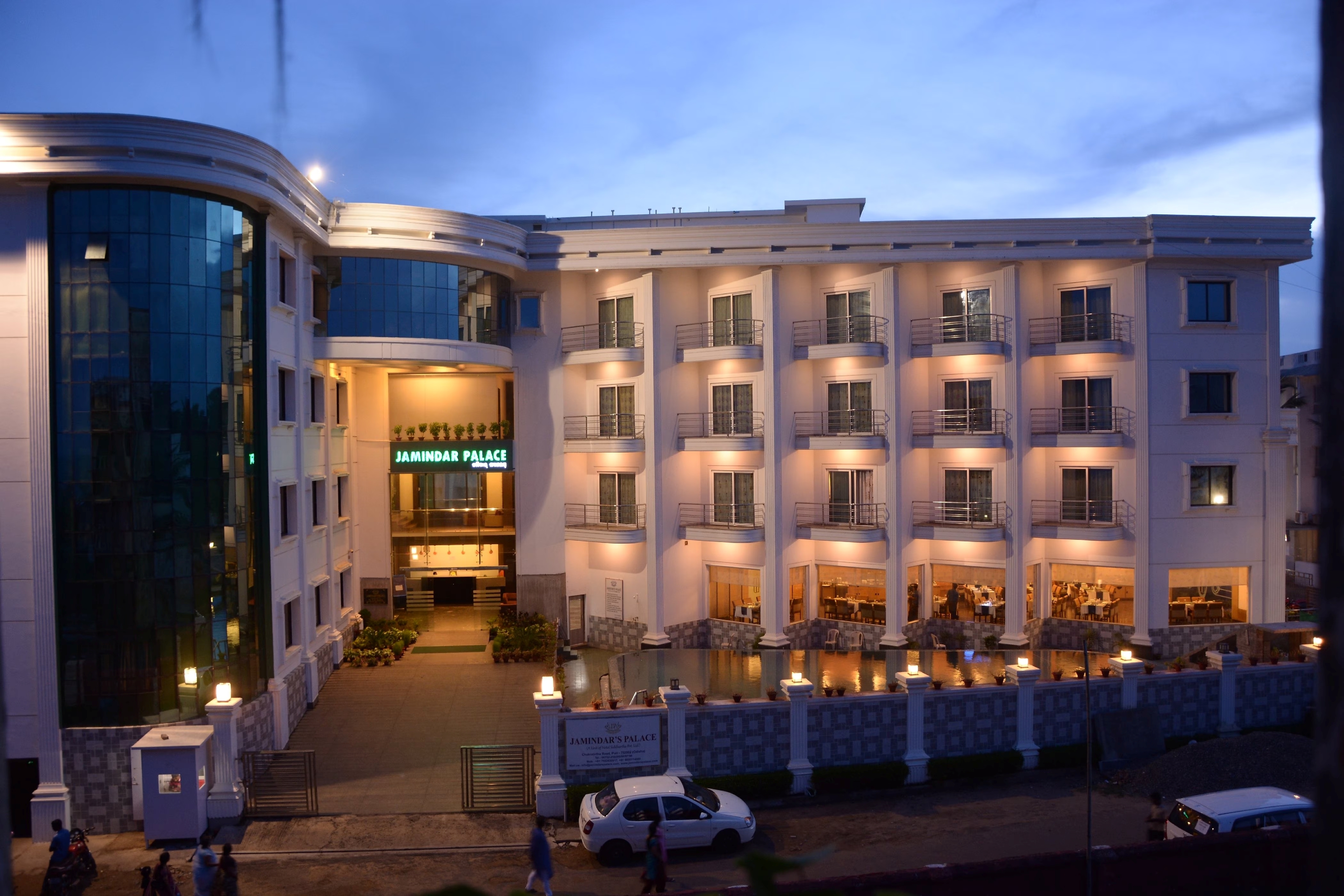 Hotel Jamindar Palace