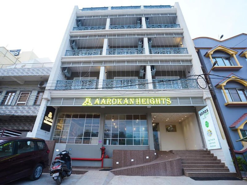 Q Saina Hotel