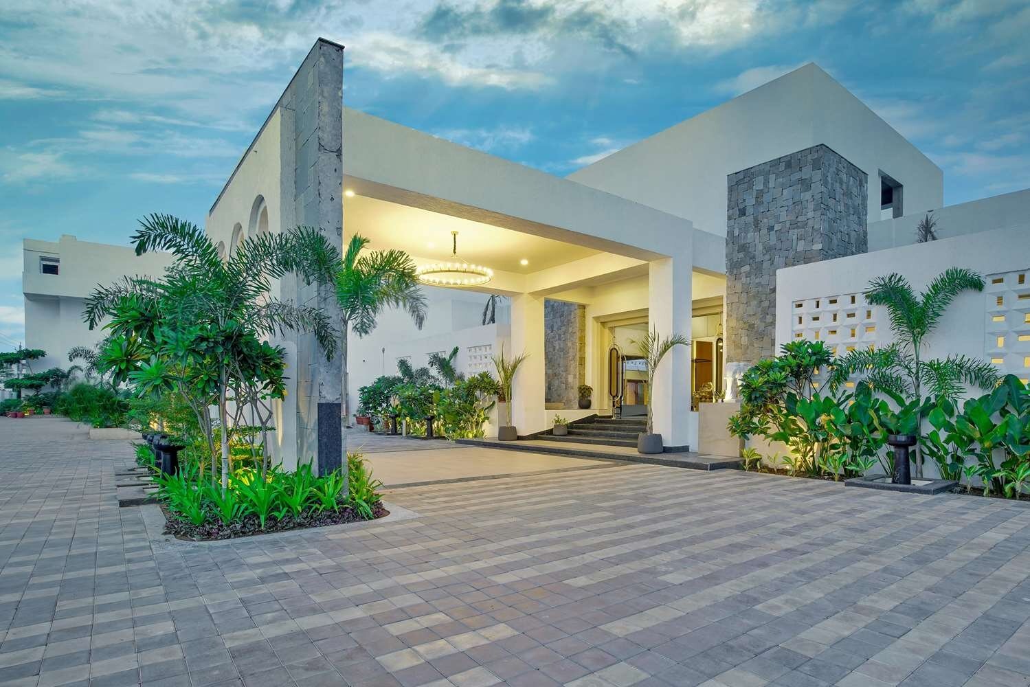 Pramod Lands End Resort