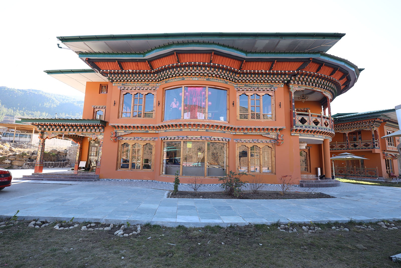 Paro Grand