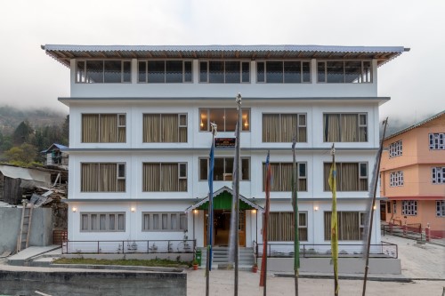Golden Bridge Hotel