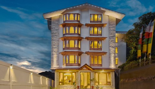 Amani Hotel