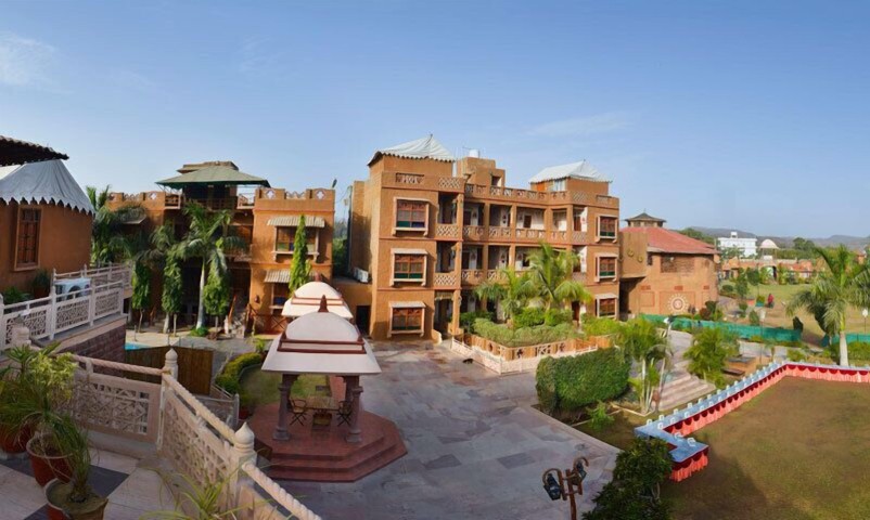 Hotel Nirali Dhani