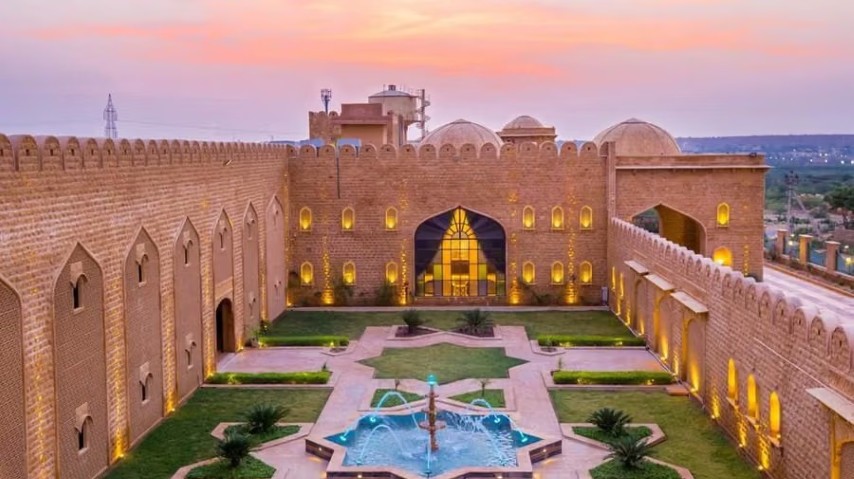 Sairafort Sarovar Portico