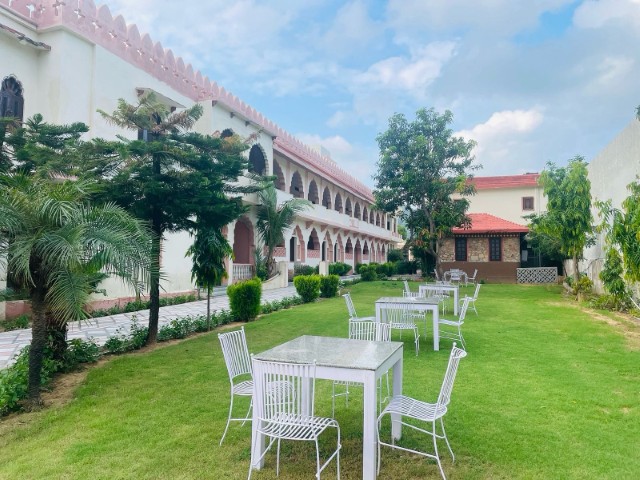 Sajjan Bagh Heritage Resort