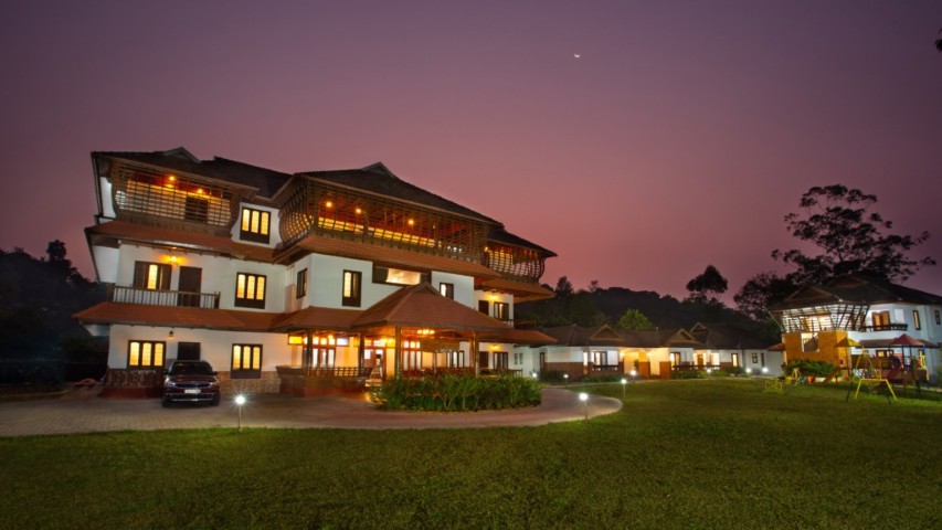 Heaven Inn Resorts